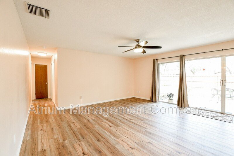 Exquisite 4 Bedroom 2.5 Bathroom Home for Rent in Maitland, FL! property image