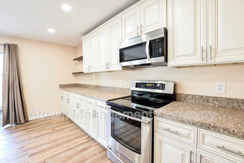 Exquisite 4 Bedroom 2.5 Bathroom Home for Rent in Maitland, FL! property image