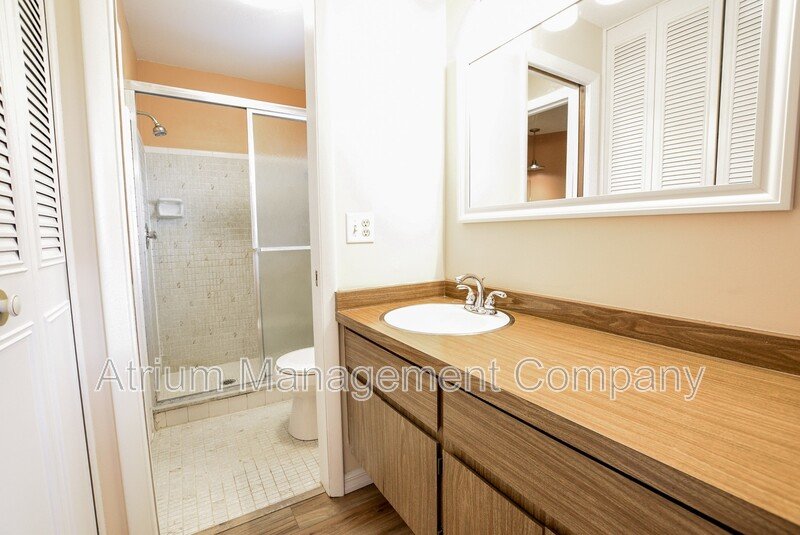 Exquisite 4 Bedroom 2.5 Bathroom Home for Rent in Maitland, FL! property image