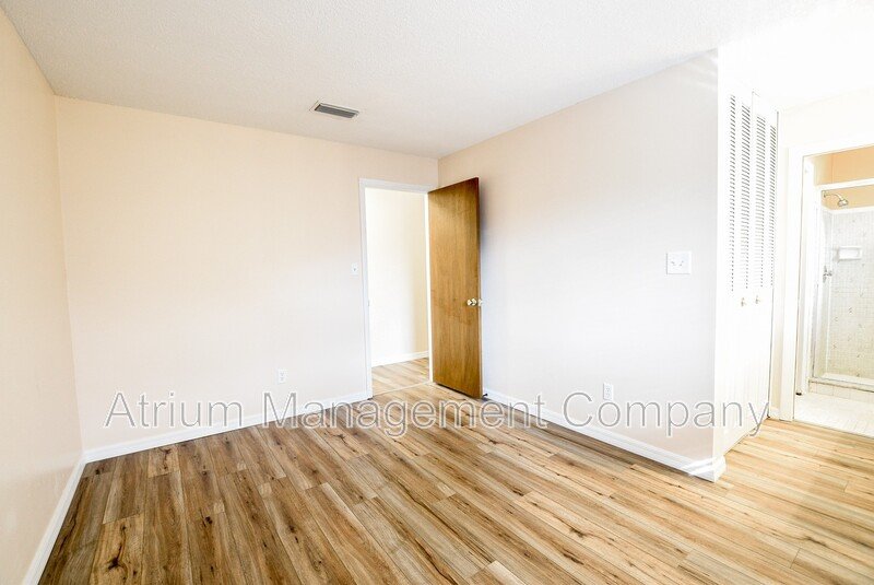 Exquisite 4 Bedroom 2.5 Bathroom Home for Rent in Maitland, FL! property image