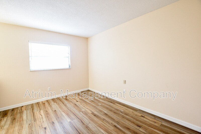 Exquisite 4 Bedroom 2.5 Bathroom Home for Rent in Maitland, FL! property image