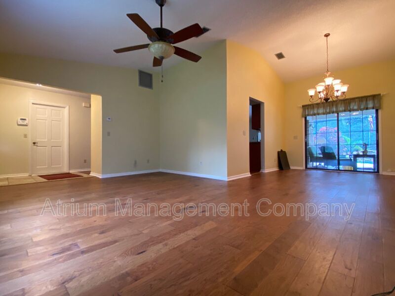 Amazing 3 Bedroom 2 Bath Orlandia Heights Pool Home! property image