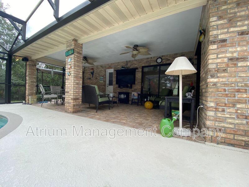 Amazing 3 Bedroom 2 Bath Orlandia Heights Pool Home! property image