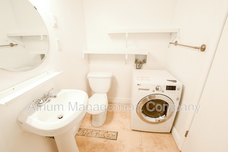 Beautiful 1 Bed 1 Bath Gated Second Floor Condo for Rent in Lake Mary, FL! AVAILABLE MAY! property image